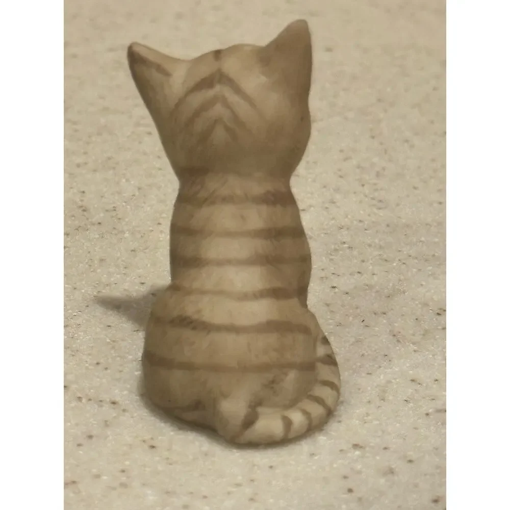 Giordano Miniature Ceramic Figurine Trinket Tabby Cat Kitty 1986